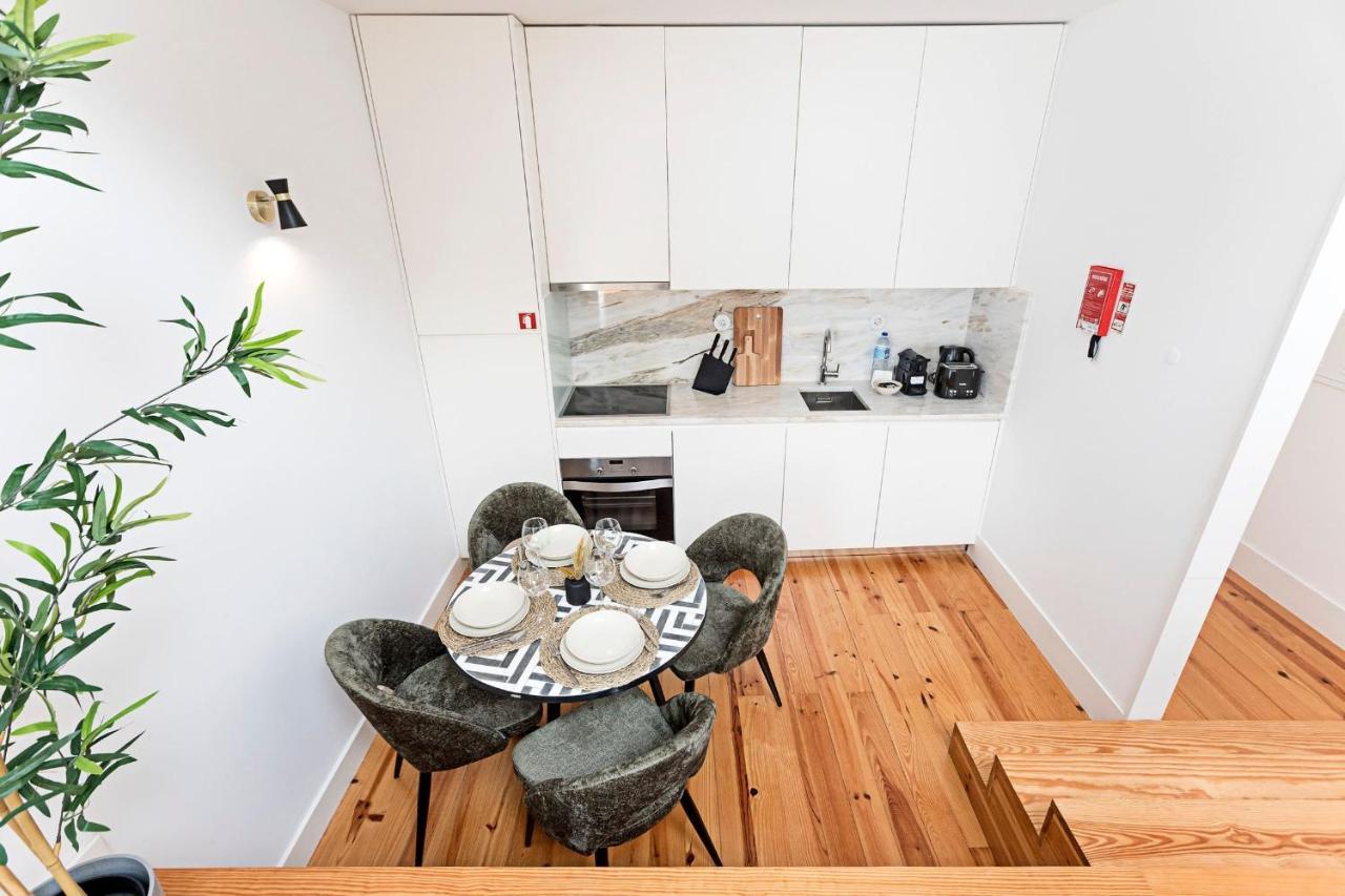 D. Joao IV Apartments By Lovelystay Porto Buitenkant foto